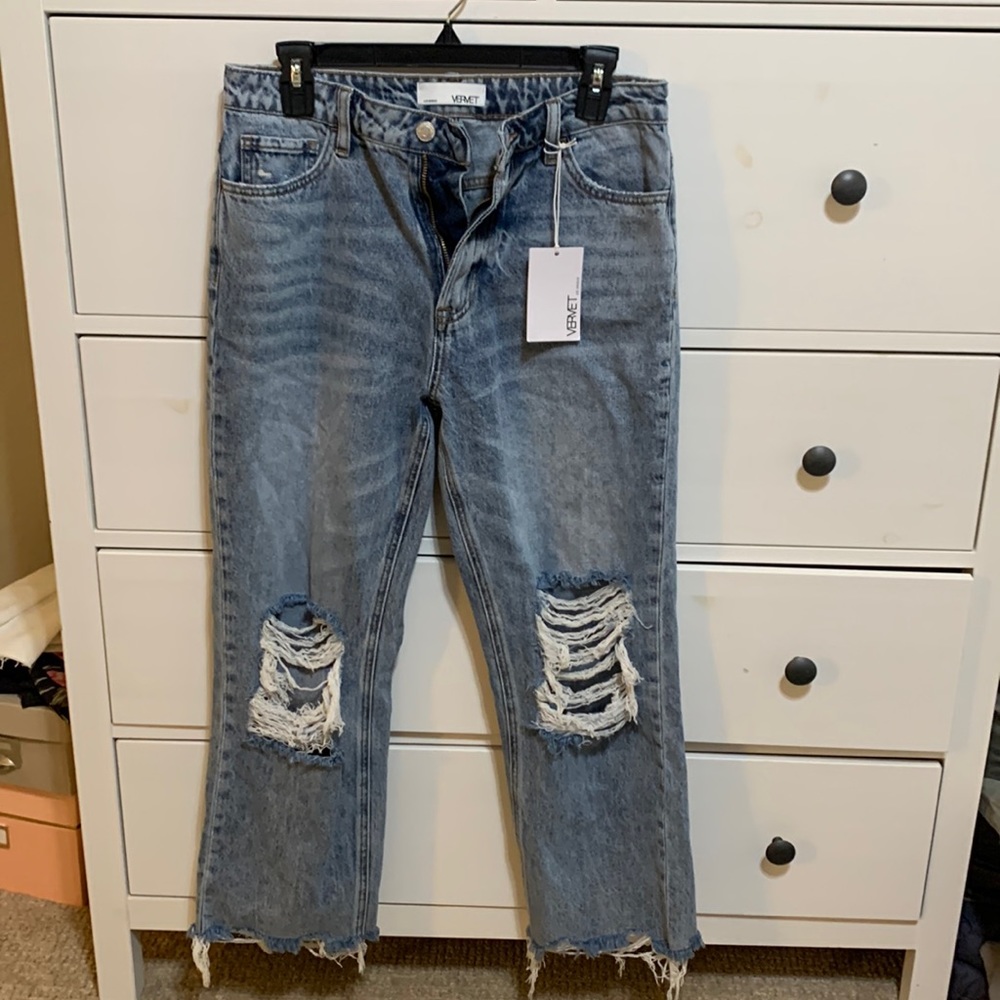 Brand new distressed straight cropped jeans!
